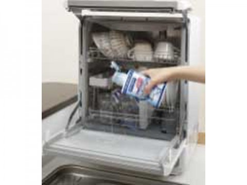 ワンプッシュで計量できる食洗機用台所洗剤
