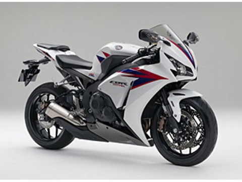 スーパースポーツモデルのＣＢＲ１０００ＲＲをモデルチェンジ