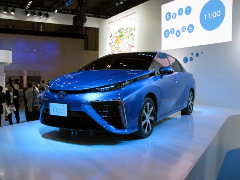 トヨタ自動車は新型燃料電池車「FCV」の記者発表を、18日にネットでライブ公開する