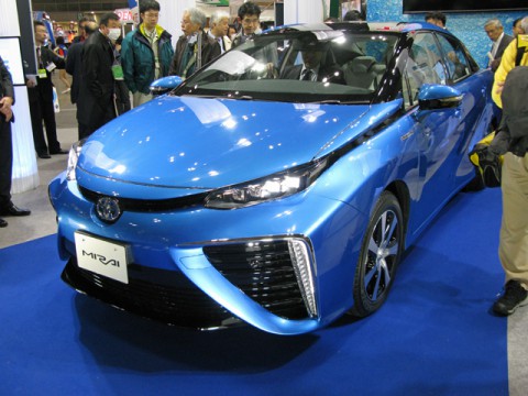 トヨタが増産体制を発表した燃料電池車「FCV」を巡る動き