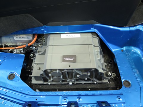 燃料電池車（FCV）の基幹ユニットであるFCスタックを支える重要部品、住友理工から