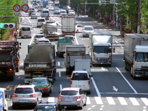 自動車の交通事故防止対策「ビックデータ」を対症療法型から科学的防止型へ