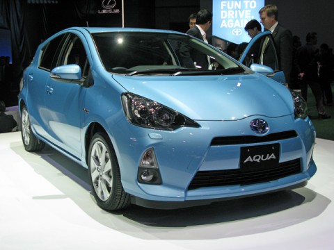 8月の国内新車販売、「アクア」5ヶ月連続首位