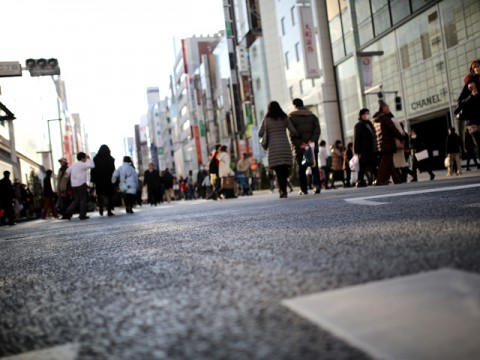 15年12月の街角景気、2ヶ月ぶりに改善