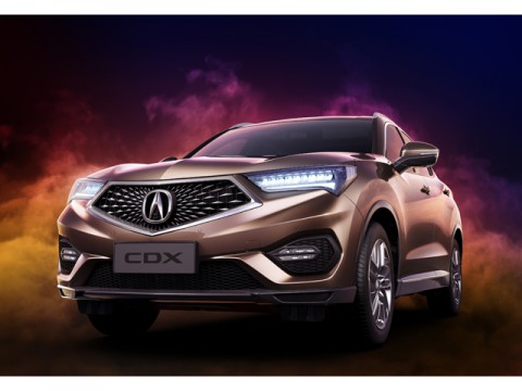 ホンダ、中国現地生産のアキュラブランド新型SUV「CDX」を発表