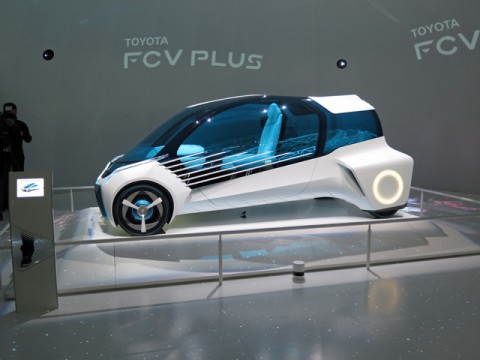 自動車とエレクトロニクス。日本の二大産業の融合による自動車の未来とは？