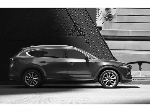マツダ、3列シートの新型SUV「CX-8」の外観画像を先行公開、今秋発売