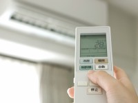 画・夏にエアコンを使っても「暑さて_寝苦しい」人か_6割以上　日本の夏の厳しい状況