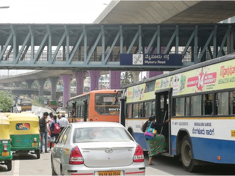 トヨタ、TMFがインドの地下鉄駅へのアクセス性向上で渋滞緩和を目指す