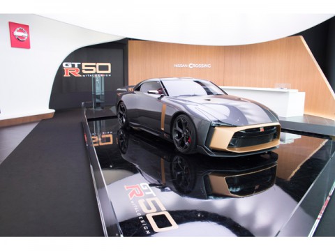 1億円超のNissan GT-R、世界50台の限定車登場、「NISSAN CROSSING」に展示