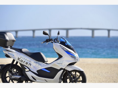 ホンダの電動バイクを使う、宮古島・観光アクティビティとしてレンタル事業開始
