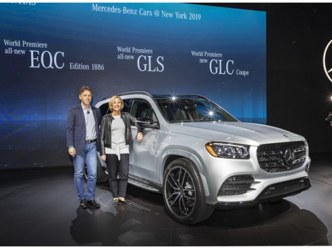 At The NYIAS 2019／メルセデス、「NY自動車ショー」で最上級新型SUV公開
