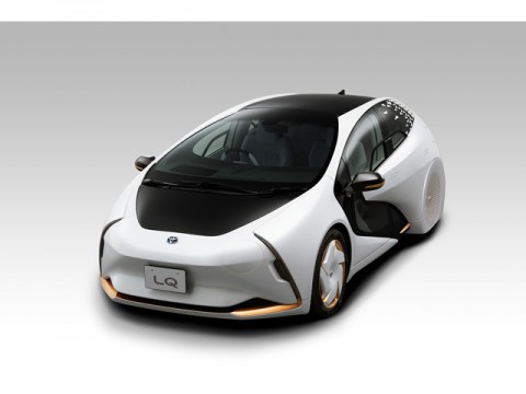 トヨタ自動車、「新しい時代の愛車」を具現化したコンセプトカー「LQ」を公表