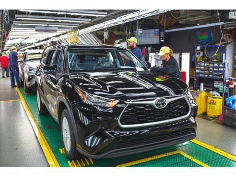 トヨタ、13億ドルを投資し米国インディアナ工場を刷新、生産車種変更を発表