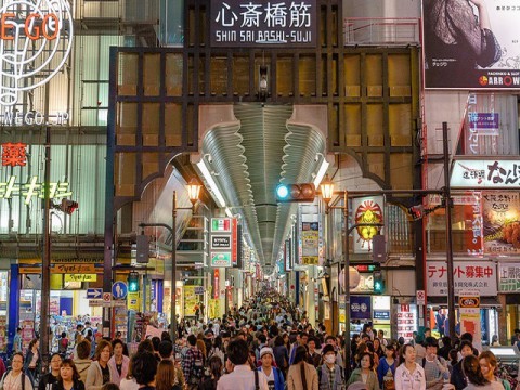 訪日外国人消費、韓国が1000億円減、3分の1に激減。～観光庁
