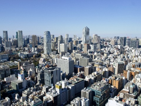 東京、コロナ感染増加続く、注視される総理判断