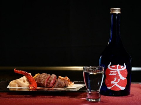 海外で「プレミアムな日本酒」ブーム。ついに「神戸ビーフ専用」の特別な日本酒も登場