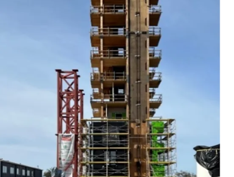 世界が注目する木造ビル。最先端の10階建て木造ビル耐震実験が開催