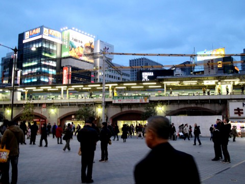 国保料「払える額に」と署名活動　中央社保協