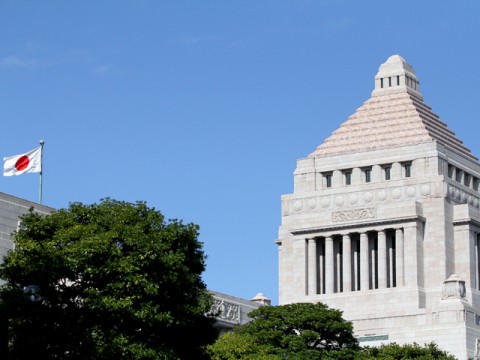 【コラム】護憲・改憲鮮明になった憲法記念日の政党姿勢