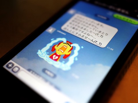 スマホ時代の目の健康。見過ごせない目のサインと効果的なケアとは？