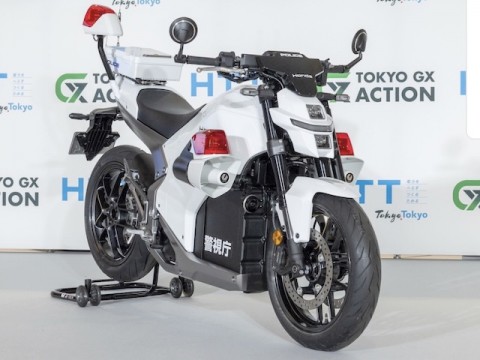 TOKYO Metropolitan、2026年新春の箱根大学駅伝先導「白バイ」に、HONDAの電動WIN7を採用