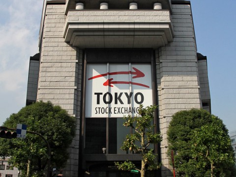 東証大引け、日経平均は5万8,850円　エヌビディア安に伴う半導体売りをこなし最高値更新、後場の押し目買い強く