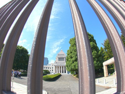 政府の数字はなぜ信用されないのか。実感とズレる統計の正体