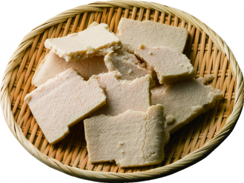 酒粕が「高機能素材」として再評価。年間3万トンの副産物を食品へ活用