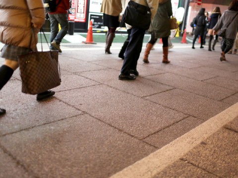 株価下落が「財布」を直撃する理由。消費を冷やす“逆資産効果”の正体