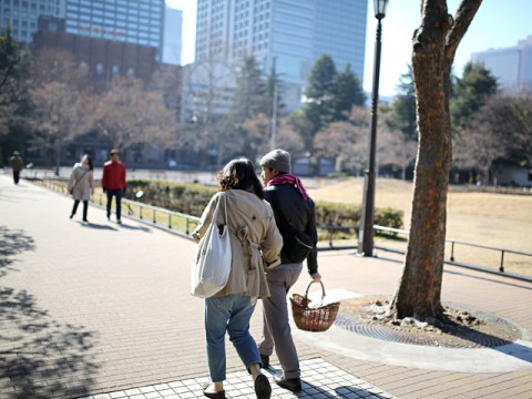 なぜ何もしたくない週末が増えたのか　在宅消費の背景