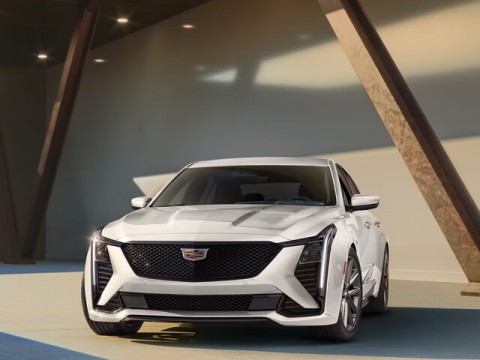 SUV全盛でもセダンは残るのか　キャデラックに見る高級車市場の現実