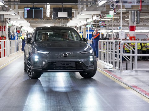 ボルボがEV生産開始　競争は「供給力」へ