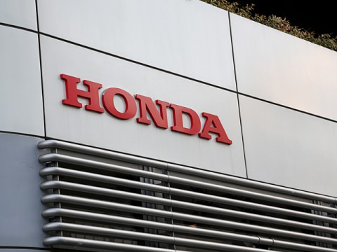 ホンダ決算、EV戦略見直しで最終赤字　HV・二輪へ軸足