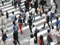 画・2017年、日本の人口。日本人減少、外国人大幅増加。